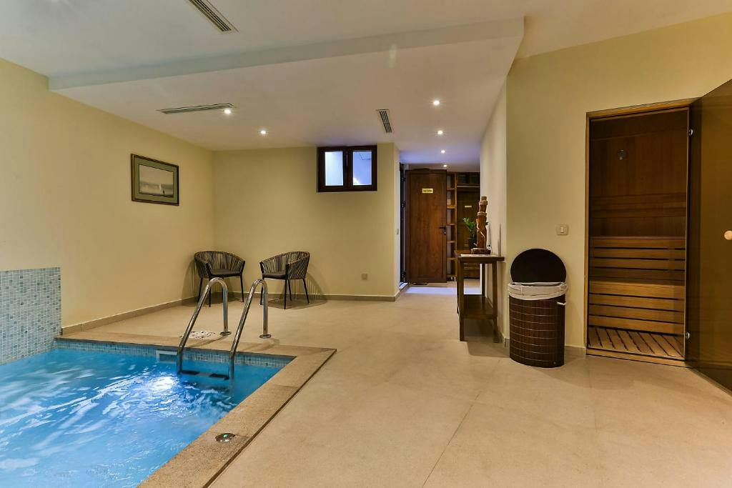 Boutique Hotel Ruzmarin SPA & Garden by Aycon - Jesenski odmor u Budvi