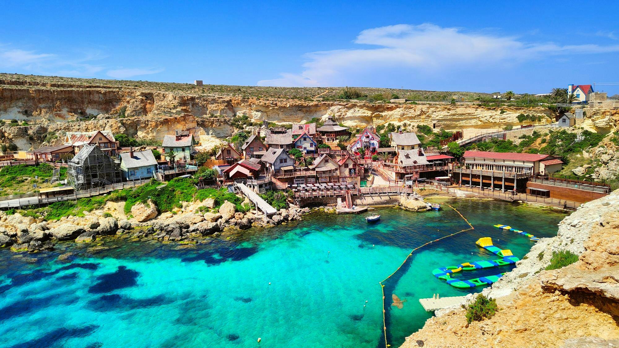 Jesenski obiteljski izlet na Maltu, Malta, Malta - 1.099 EUR - 4x noćenje u hotelu za 2 odrasle osobe i 2 dijece do 9,99 godina, Doručak