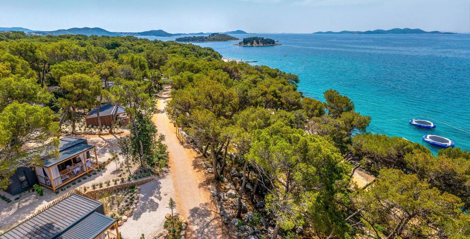 Pine Beach Pakoštane - All inclusive light odmor - Premium mobilna kućica s pogledom na more