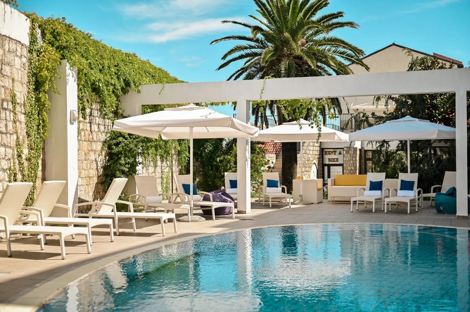 Hotel International - Kratak ljetni odmor na Rabu