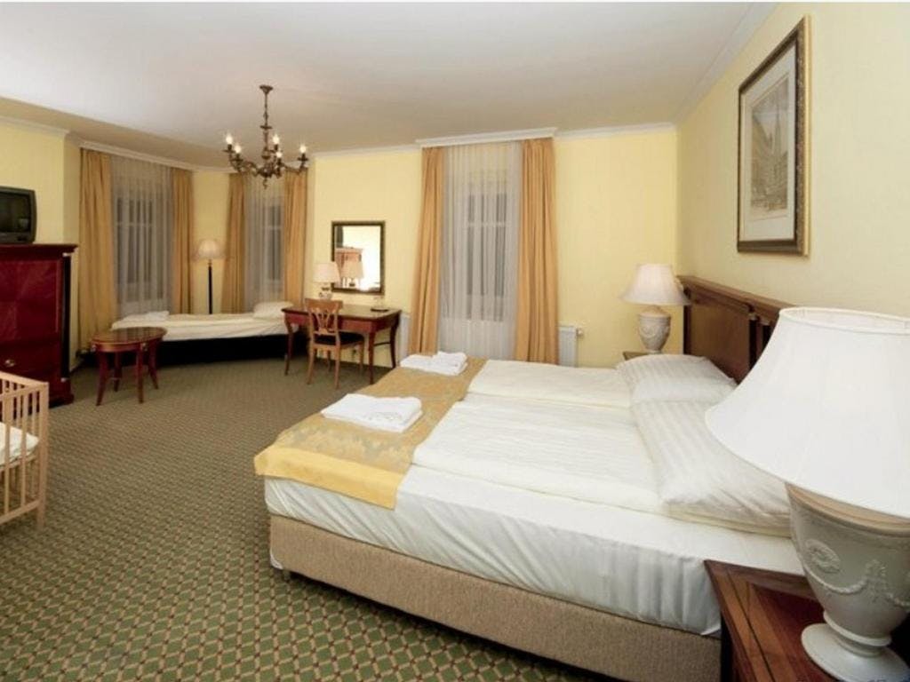 Hotel Villa Huber - Miren oddih obdan z alpsko naravo in jezeri, Afritz, Avstrija - 494 EUR - 3x nočitev v Standard troposteljni sobi za 3 osebe, Samopostrežni zajtrk