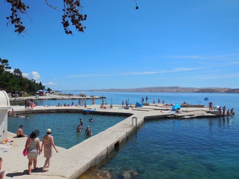 Hotel Zagreb Karlobag - All inclusive light ljeto, Karlobag, Hrvatska - 641 EUR - 7x noćenje u dvokrevetnoj sobi za 2 osobe (1. dijete do 11,99 godina besplatno i 2. dijete do navršene 1 godine besplatno), All inclusive light