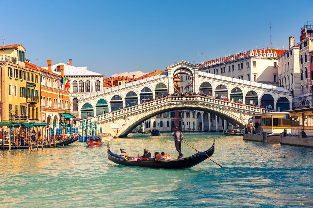 A&O Venice Mestre - Obiteljski odmor u blizini Venecije, Mestre, Venecija, Italija - 67 EUR - 1x noćenje u dvokrevetnoj Standard sobi ili obiteljskoj sobi za 2 osobe (2 djece do 17 godina besplatno), Doručak