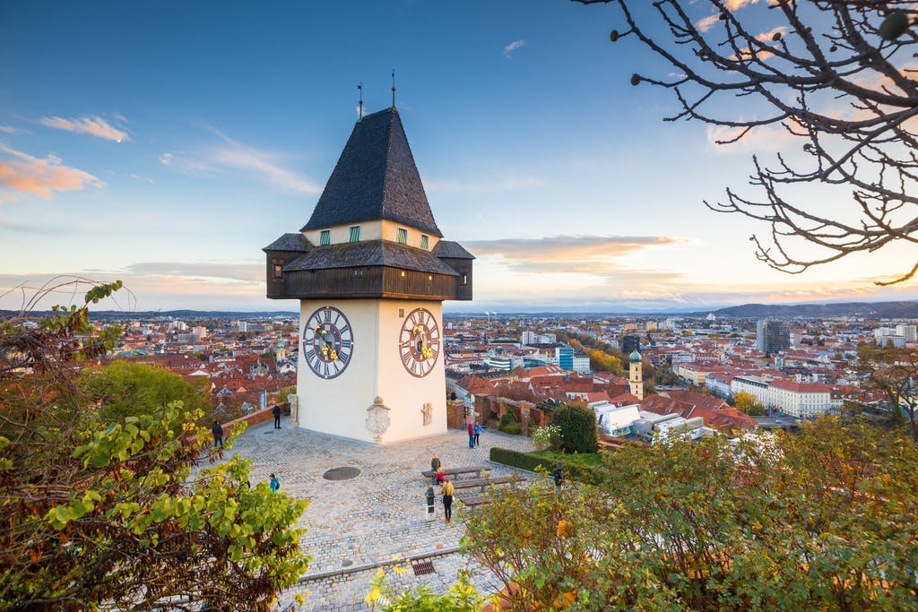 A&O Hotel Graz Hauptbahnhof - Istražite Graz, Graz, Austrija - 67 EUR - 1x noćenje u dvokrevetnoj Standard sobi ili obiteljskoj sobi za 2 osobe (2 djece do 17 godina besplatno), Doručak