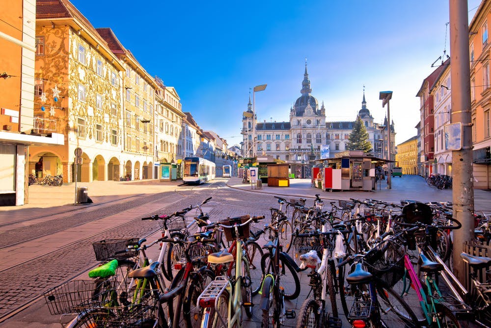 A&O Hotel Graz Hauptbahnhof - Istražite Graz, Graz, Austrija - 134 EUR - 2x noćenje u dvokrevetnoj Standard sobi ili obiteljskoj sobi za 2 osobe (2 djece do 17 godina besplatno), Doručak
