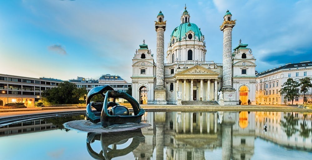 A&O Wien Hauptbahnhof - Boravak u srcu Beča, Beč, Austrija - 158 EUR - 2x noćenje u dvokrevetnoj Standard sobi ili obiteljskoj sobi za 2 osobe (2 djece do 17 godina besplatno), Doručak