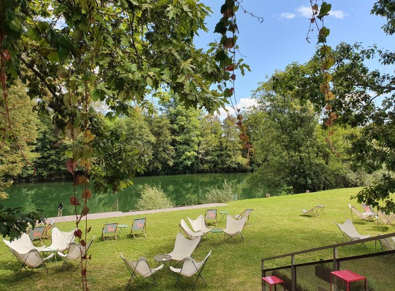 Magnolia House by the river - Jesenski odmor na rijeci Kupi - Mobilna kućica XL, Gradac, Slovenija - 304 EUR - 2x noćenje u opremljenim mobilnim kućicama "Magnolia XL" za do 7 osoba (6 odraslih osoba i 1 dijete do 15,99 godina), Posteljinu i ručnike