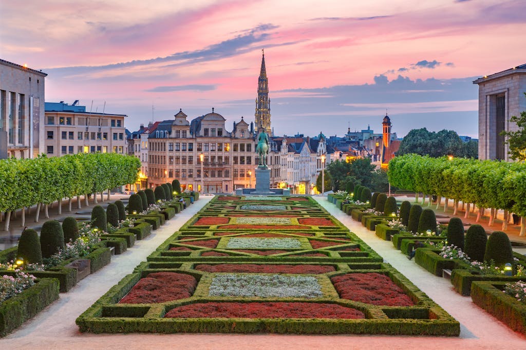 A&O Brussel Centrum - Zakoračite u srce Europe posjetom Bruxellsu, Brussels, Belgija - 158 EUR - 2x noćenje u dvokrevetnoj Standard sobi ili obiteljskoj sobi za 2 osobe (2 djece do 17 godina besplatno), Buffet doručak
