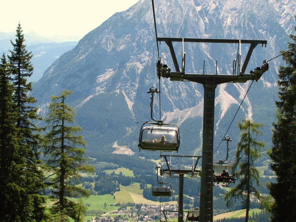 Hotel Tauplitzalm - Savršen odmor na planini udvoje, Bad Mitterndorf, Austrija - 349 EUR - 2x noćenje u Standard dvokrevetnoj sobi za 2 osobe, Polupansion (buffet doručak i gourment večera u tri slijeda)