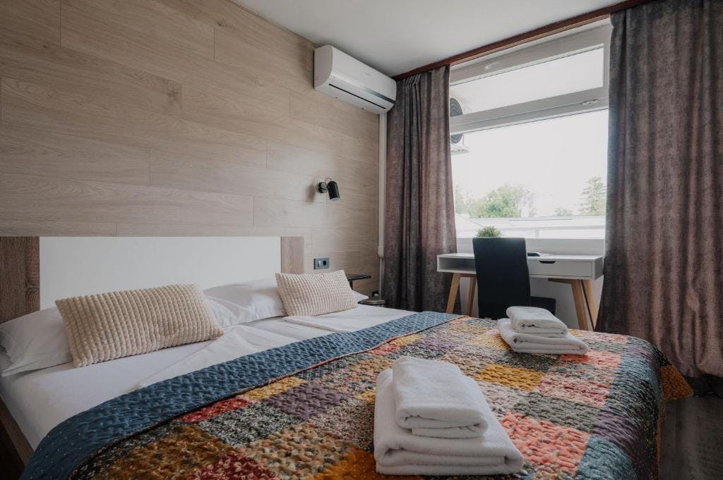 Hotel Matija Gubec - Wellness vikend oddih z masažo za par v Stubičkih Toplicah, Stubičke Toplice, Hrvaška - 268 EUR - 2x nočitev v dvoposteljni sobi za 2 osebi, Polpenzion
