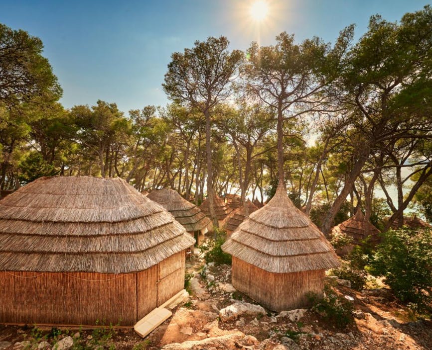 Pine Beach Pakoštane - All inclusive light oddih s športom in naravo - Posebna akcija, Pakoštane, Hrvaška - 188 EUR - 2x nočitev v Standard bungalovu za 2 osebi, All inclusive light