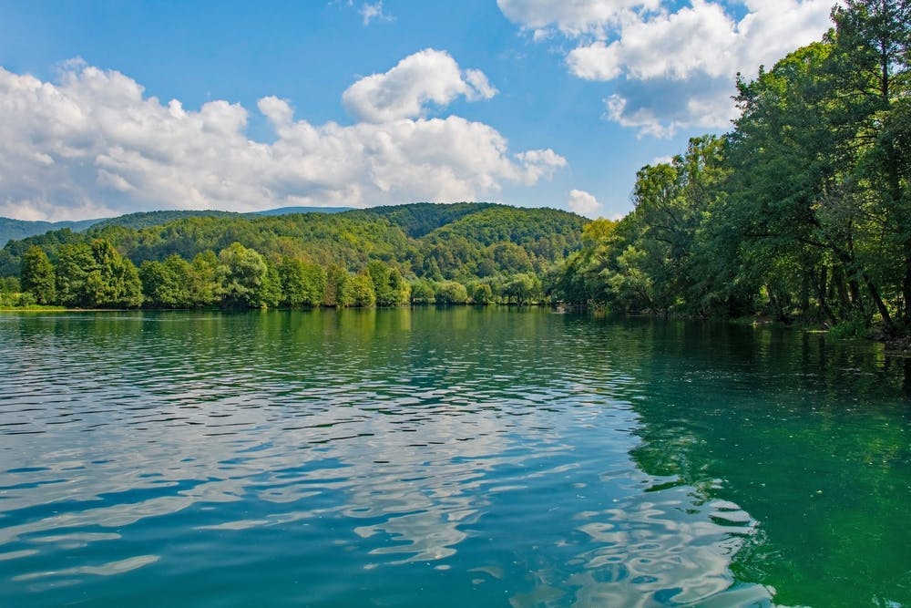 Apartmani Oeneus - Odmor u blizini rijeke Une i Japodskih otoka uz čari netaknute prirode, Bihać, Bosna i Hercegovina - 153 EUR - 1x noćenje u zasebnoj kući za 6 odraslih osoba, Besplatan Wi-Fi