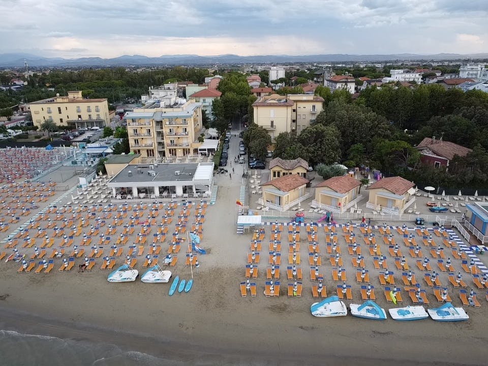 Hotel Royal Inn - Savršeni odmor odmah pored plaže u Italiji