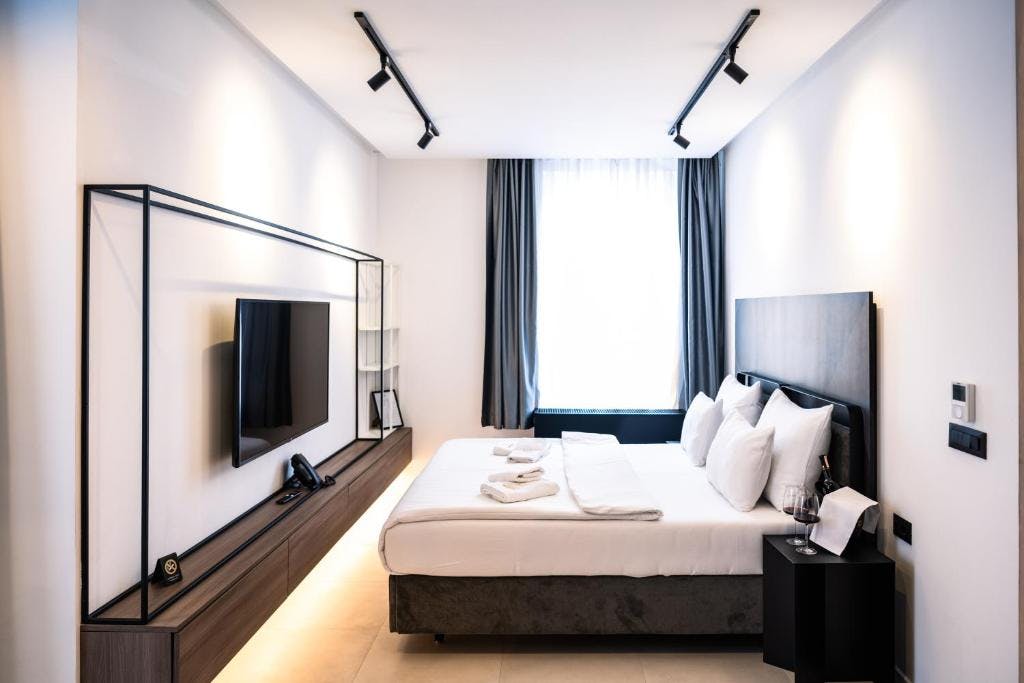 Hotel Adriale - Poletni družinski oddih na čudoviti lokaciji, Kreševo, Bosna in Hercegovina - 75,50 EUR - 1x nočitev v dvoposteljni Superior sobi za 2 osebi (2 otroka do 12. leta brezplačno), Zajtrk v restavraciji Regius