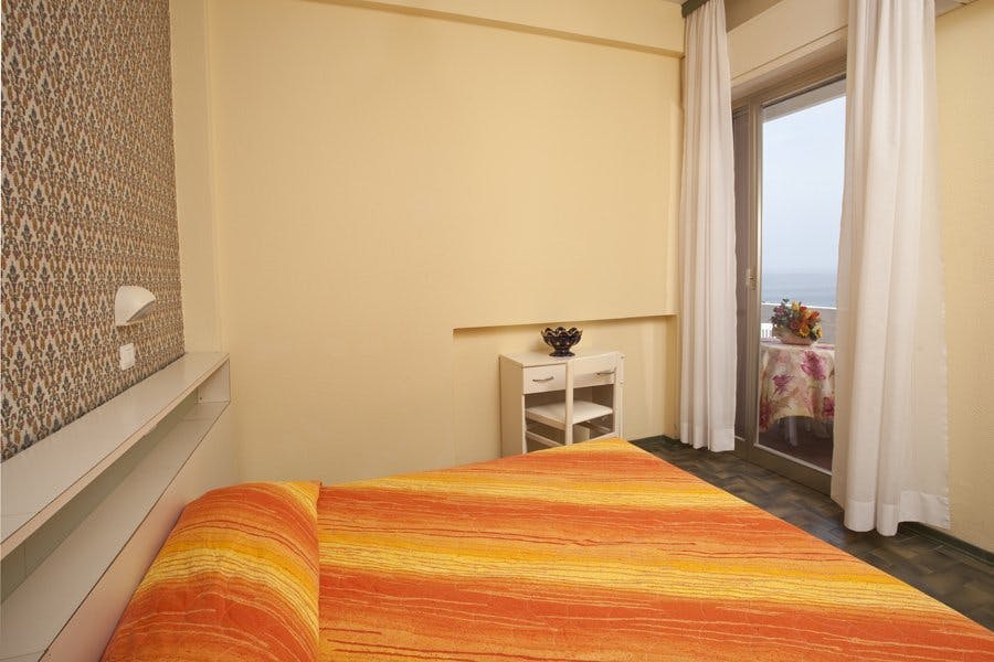 Hotel President - All inclusive light oddih tik ob plaži, Bellaria Igea Marina, Italija - 770 EUR - 5x nočitev v dvoposteljni sobi z balkonom ali brez balkona za 2 osebi, All inclusive light v hotelski restavraciji