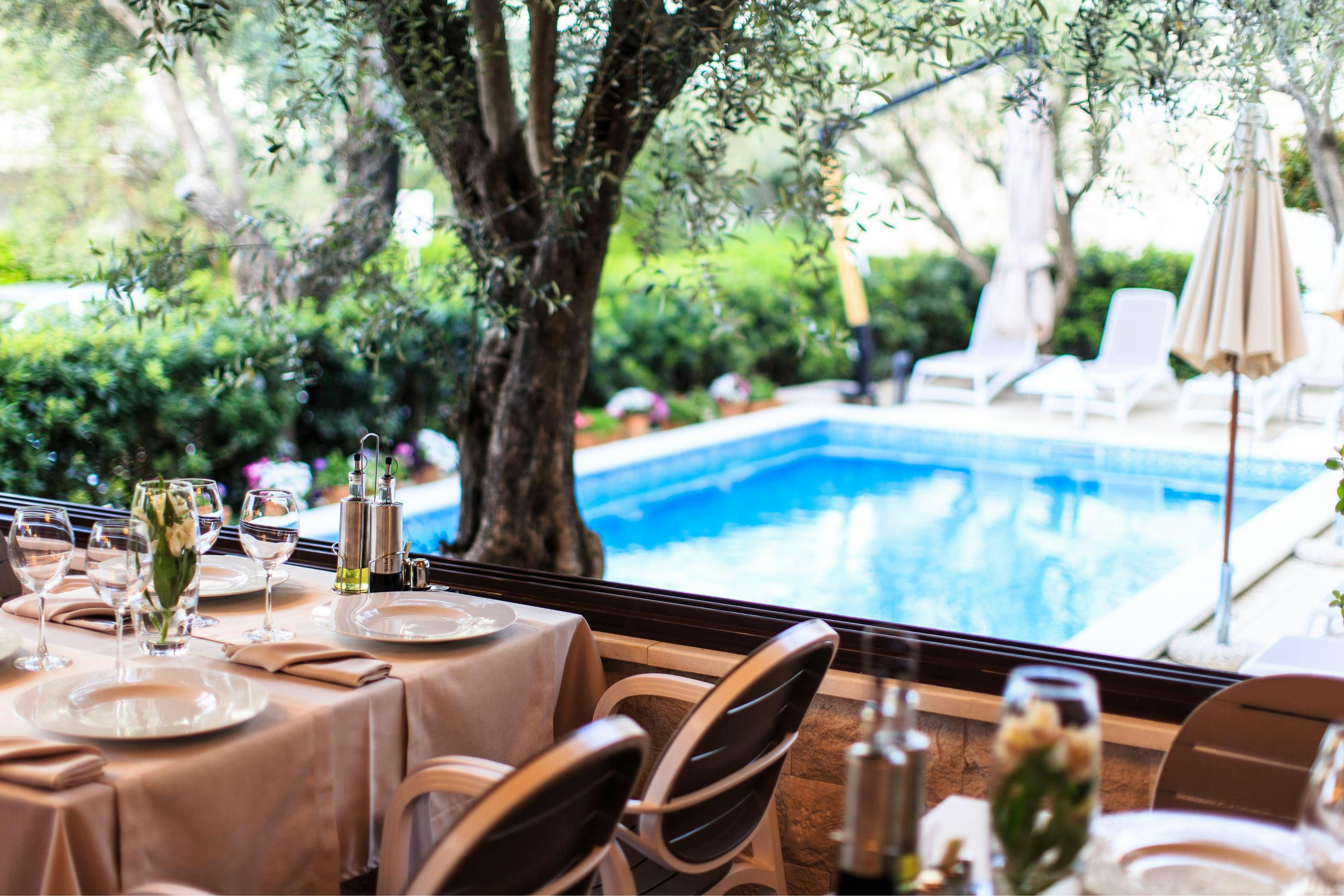 Hotel Harmony by Aycon - Kraj ljeta u Petrovcu, Petrovac, Crna Gora - 377 EUR - 3x noćenje u dvokrevetnoj Standard sobi s pogledom na planine za 2 osobe, Doručak