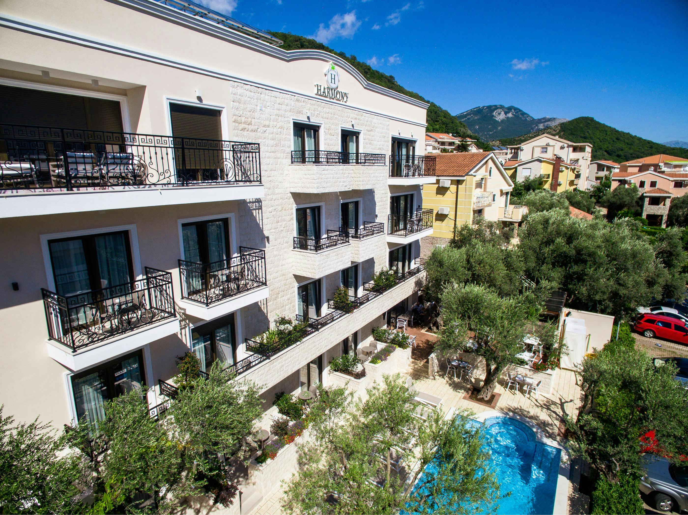 Hotel Harmony by Aycon - Jesen u Petrovcu, Petrovac, Crna Gora - 435 EUR - 5x noćenje u dvokrevetnoj Standard sobi s pogledom na planine za 2 osobe, Doručak