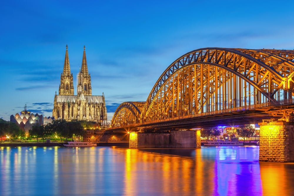 A&O Köln Hauptbanhof - City break u srcu Kölna, Köln , Njemačka - 158 EUR - 2x noćenje u dvokrevetnoj Standard sobi za 2 osobe, Buffet doručak
