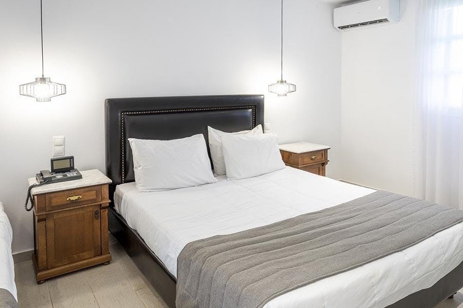 Smy Mediterranean White - Mediteranska romantika v srcu Santorinija, Agia Paraskevi, Grčija - 1849 EUR - 7x nočitev v Standard dvoposteljni sobi za 2 osebi, Zajtrk