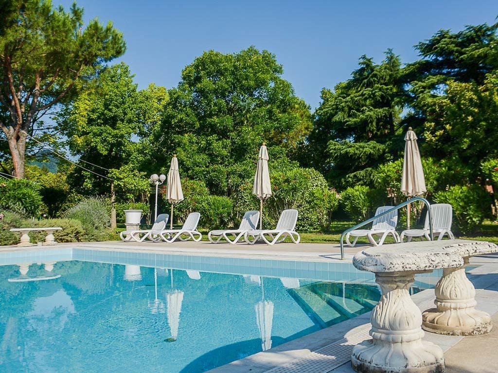 Hotel Bellavista Terme - Termalni odmor u Italiji, Montegrotto Terme, Italija - 233 EUR - 2x noćenje u Standard dvokrevetnoj sobi za 2 osobe (1 dijete do 5,99 godina besplatno), Doručak