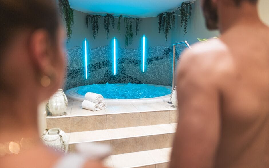 Hotel Cella Central - Ladies Ski Opening u Zell am Seeu - Apartman za 6 osoba, Zell am See, Austrija - 419 EUR - 3x noćenje u apartmanu za 1 osobu, Piće dobrodošlice