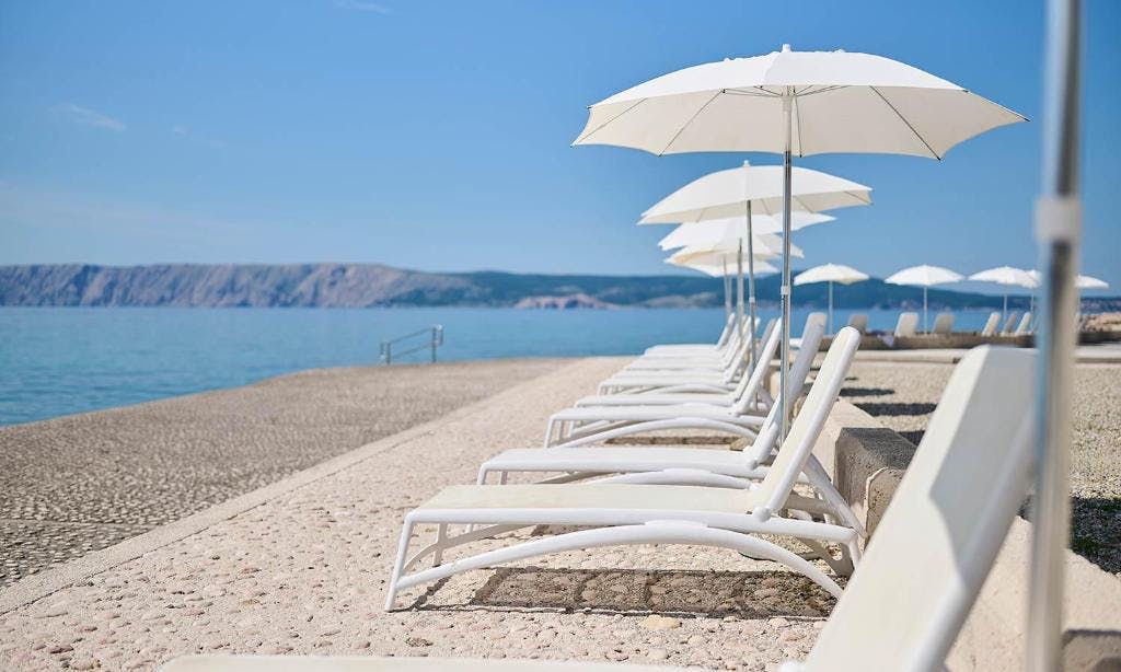 Aminess Vival Casa Lišanj - All inclusive light kraj ljeta, Novi Vinodolski, Hrvatska - 1.152 EUR - 4x noćenje u Comfort dvokrevetnoj sobi s balkonom za 2 osobe (1 dijete do 14,99 godina besplatno), All inclusive light