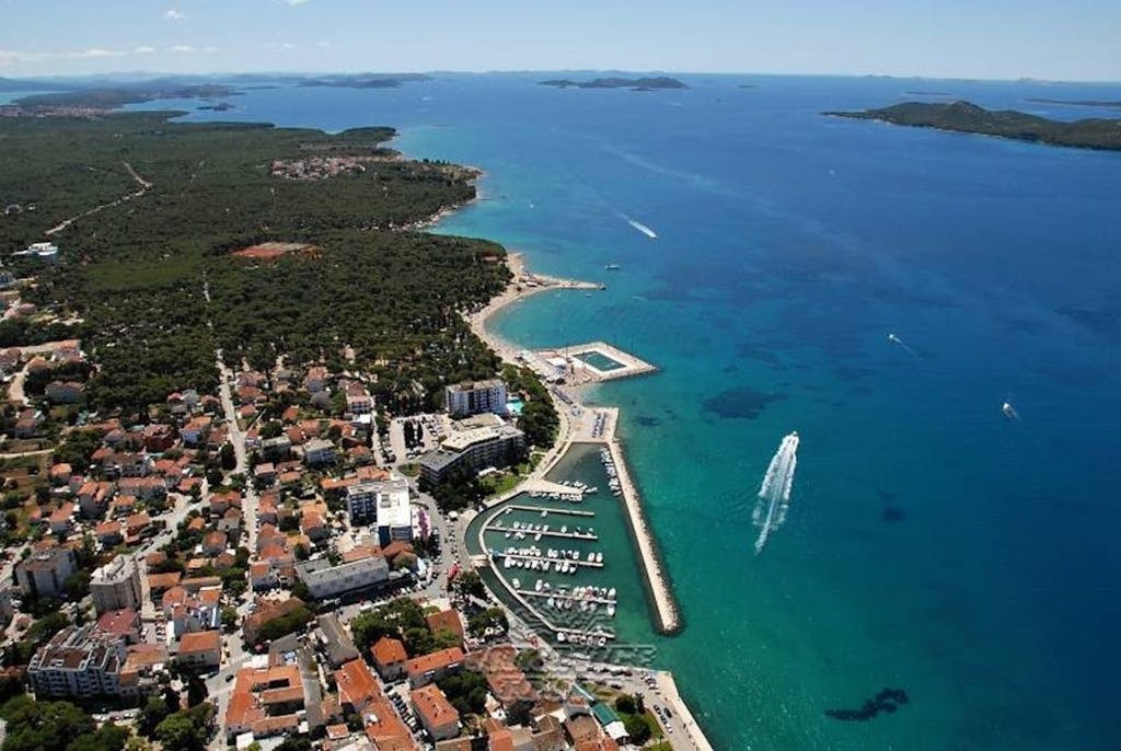 Villa Angie - Odmor za parove u Biogradu na Moru, Biograd na Moru, Hrvatska - 177 EUR - 5x noćenje u moderno opremljenom apartmanu za 2 osobe, Posteljina i ručnici
