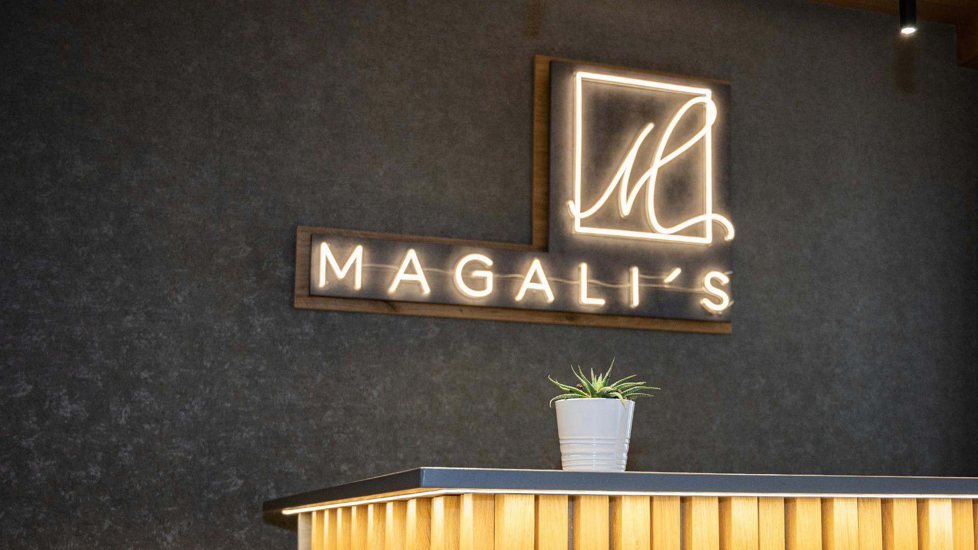 Hotel Magalis - Ladies Ski Opening u Zell am Seeu, Zell am See, Austrija - 470 EUR - 3x noćenje u dvokrevetnoj, trokrevetnoj ili četirikrevetnoj sobi za 1 osobu, Doručak