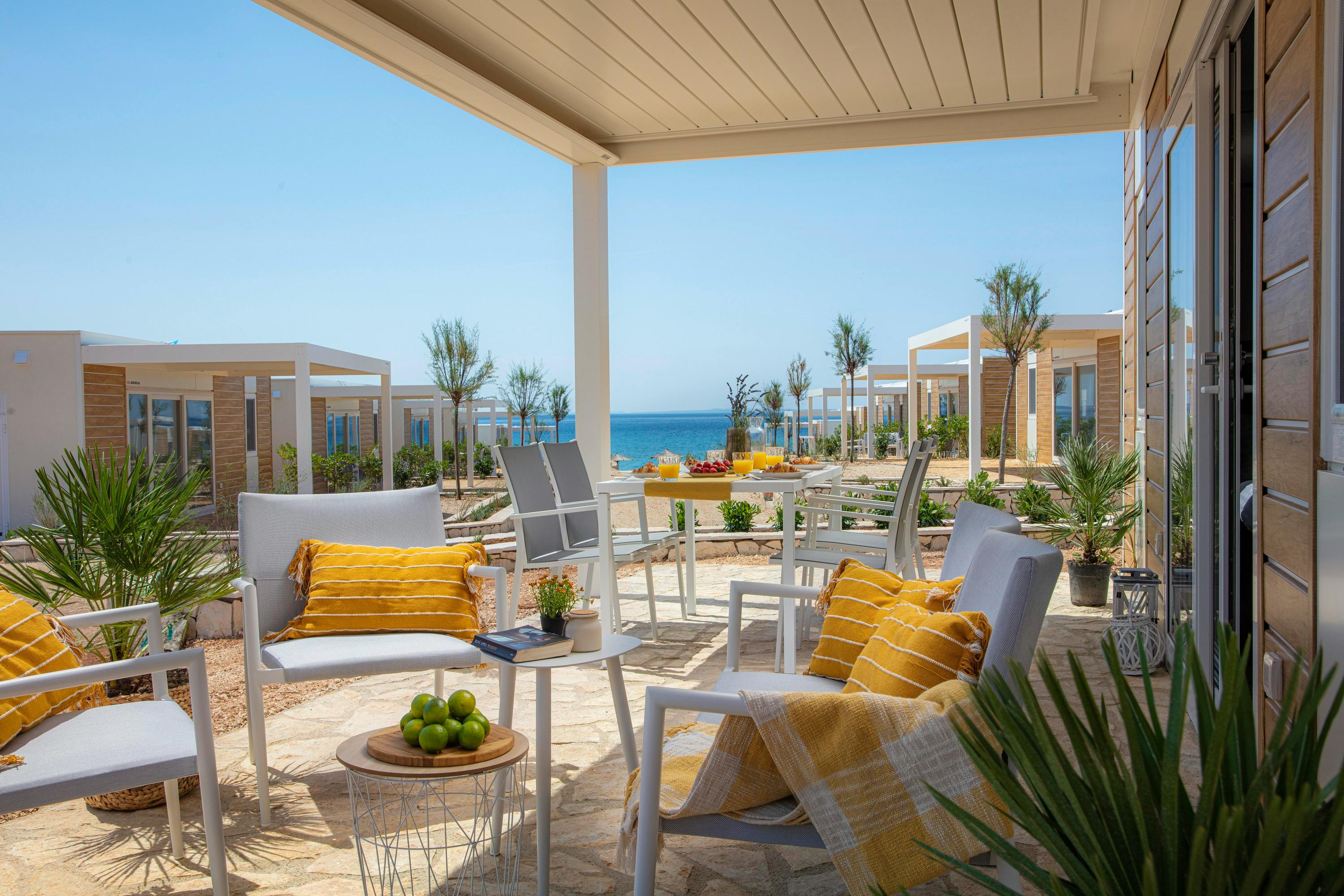 Terra Park Phalaris - Družinsko poletje v popolnem kampu - Pinus Holiday Home, Novalja, Pag, Dalmacija, Hrvaška - 2141 EUR - 7x nočitev v Pinus Holiday Home za do 5 oseb (4 odrasle osebe in 1 otrok do 11,99 let), Posteljnina in brisače