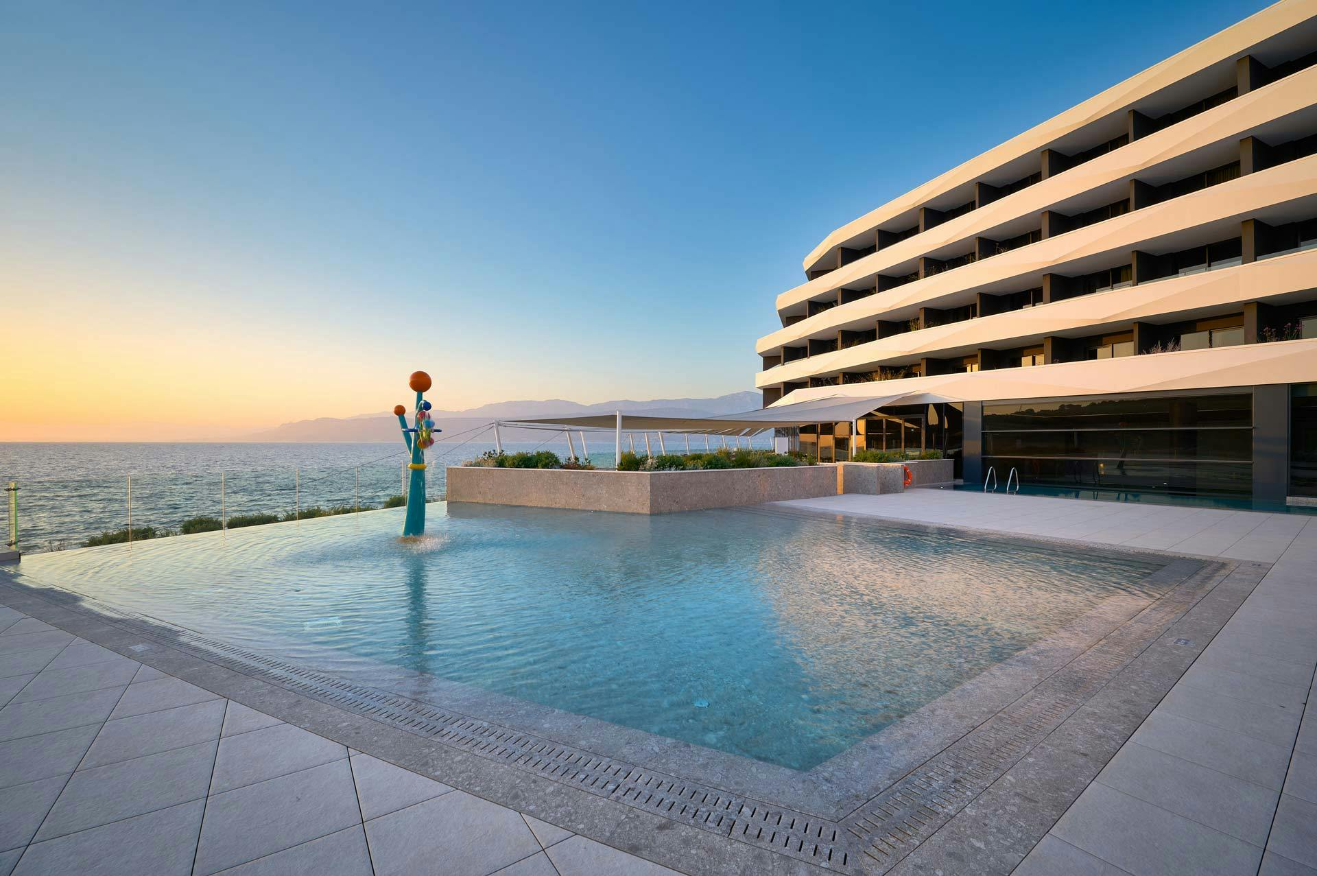 Grand Hotel View - Romantično ljeto na Braču - Posebna akcijska cijena
