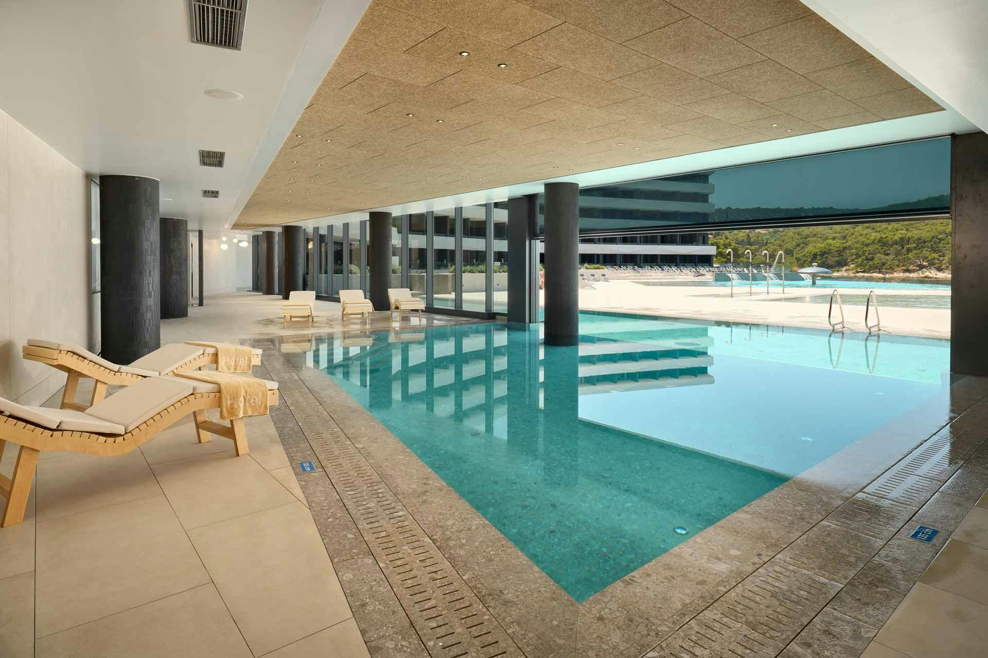 Grand Hotel View - Obiteljski kraj ljeta na Braču - Posebna akcijska cijena