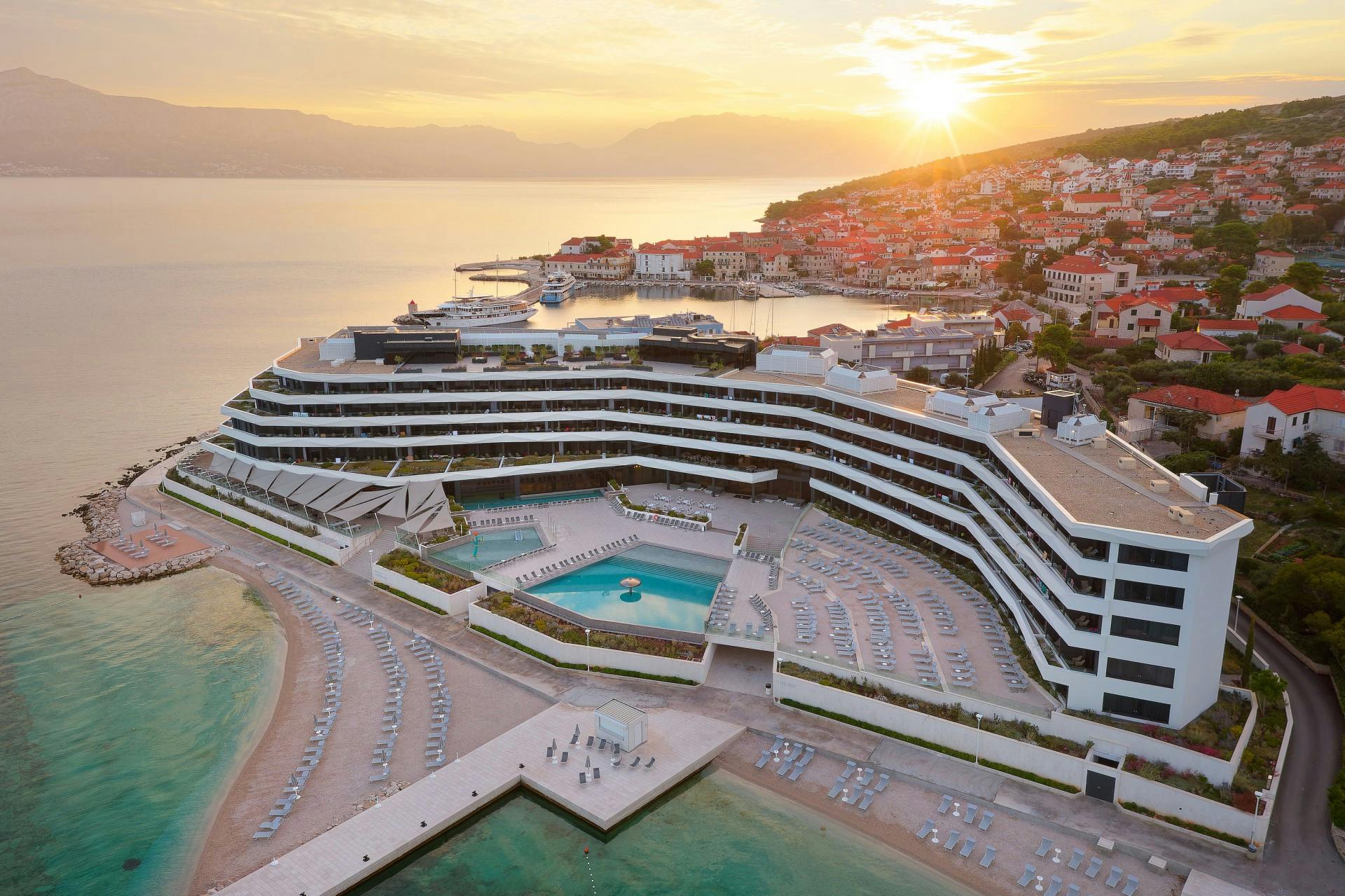 Grand Hotel View - Romantična wellness jesen na Braču - 72-satna akcija