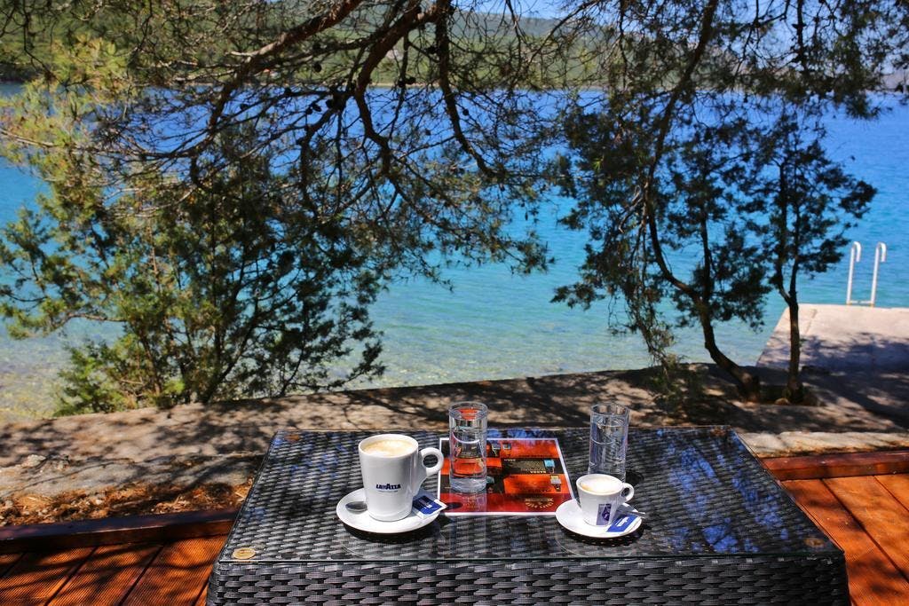 Hotel Luka - Ljetni odmor kao nekada u srcu slikovite Dalmacije