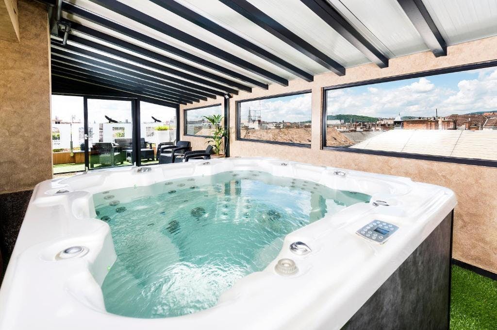 Bo33 Hotel Family & Suites - Wellness odmor u Budimpešti, Budimpešta, Mađarska - 194 EUR - 2x noćenje u Superior dvokrevetnoj sobi za 2 osobe (1 dijete do 8 godina besplatno), Bogati doručak i pjenušac
