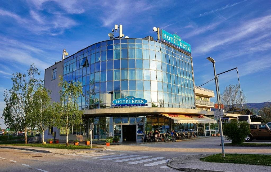 Hotel Krek - Obiteljski odmor, Lesce, Slovenija - 219 EUR - 3x noćenje u dvokrevetnoj sobi s balkonom za 2 osobe (2 djece do 11,99 godina besplatno), Doručak