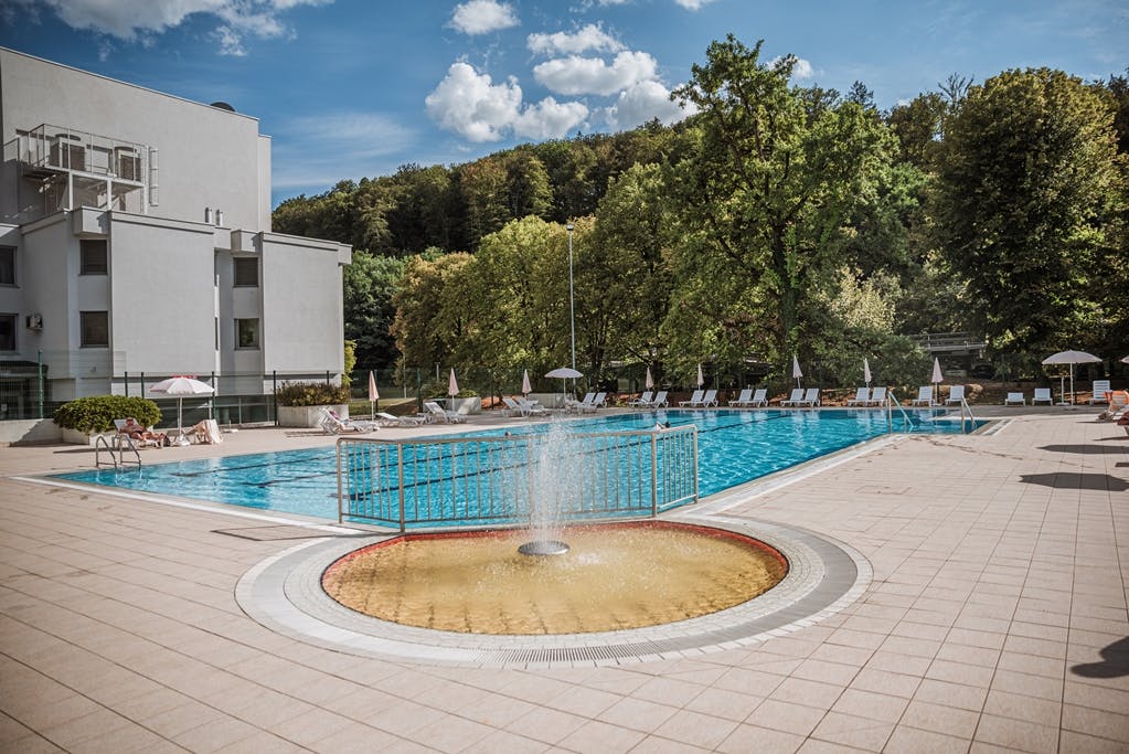 Hotel Slatina Superior - Poletje v Rogaški Slatini, Rogaška Slatina, Slovenija - 259 EUR - 2x nočitev v Standard dvoposteljni sobi za 2 osebi, Bogat samopostrežni ali postrežen zajtrk