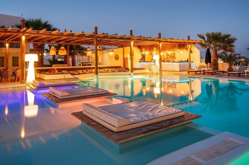 Last minute Santorini – hotel Smy Mediterranean White z letalom, Santorini, Grčija - 2299 EUR - 7x nočitev v hotelu Smy Mediterranean White 4*, Zajtrk