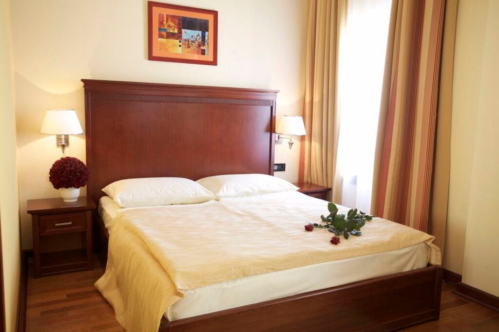 BO Hotel Palazzo - Popoln zaključek poletja z wellness oddihom za dva v mondenem Poreču, Poreč, Hrvaška - 369 EUR - 2x nočitev v dvoposteljni Classic ali Superior sobi (glede na razpoložljivost) za 2 osebi, Zajtrk