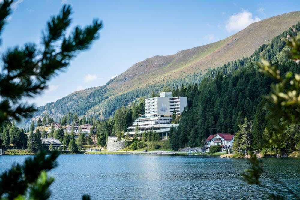 Panorama Hotel Turracherhöhe by Alpin Resort & SPA, Turracher Höhe, Austrija - 409 EUR - 2x noćenje u dvokrevetnoj sobi s balkonom i pogledom na planine "Nockberge" za 2 osobe (1 dijete do 12 godina besplatno), Polupansion