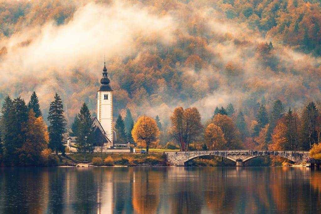 Pansion Pr' Pristavc - Jesenski odmor u Bohinju, Bohinjska Bistrica, Slovenija - 168 EUR - 2x noćenje u dvokrevetnoj sobi za 2 osobe, Doručak