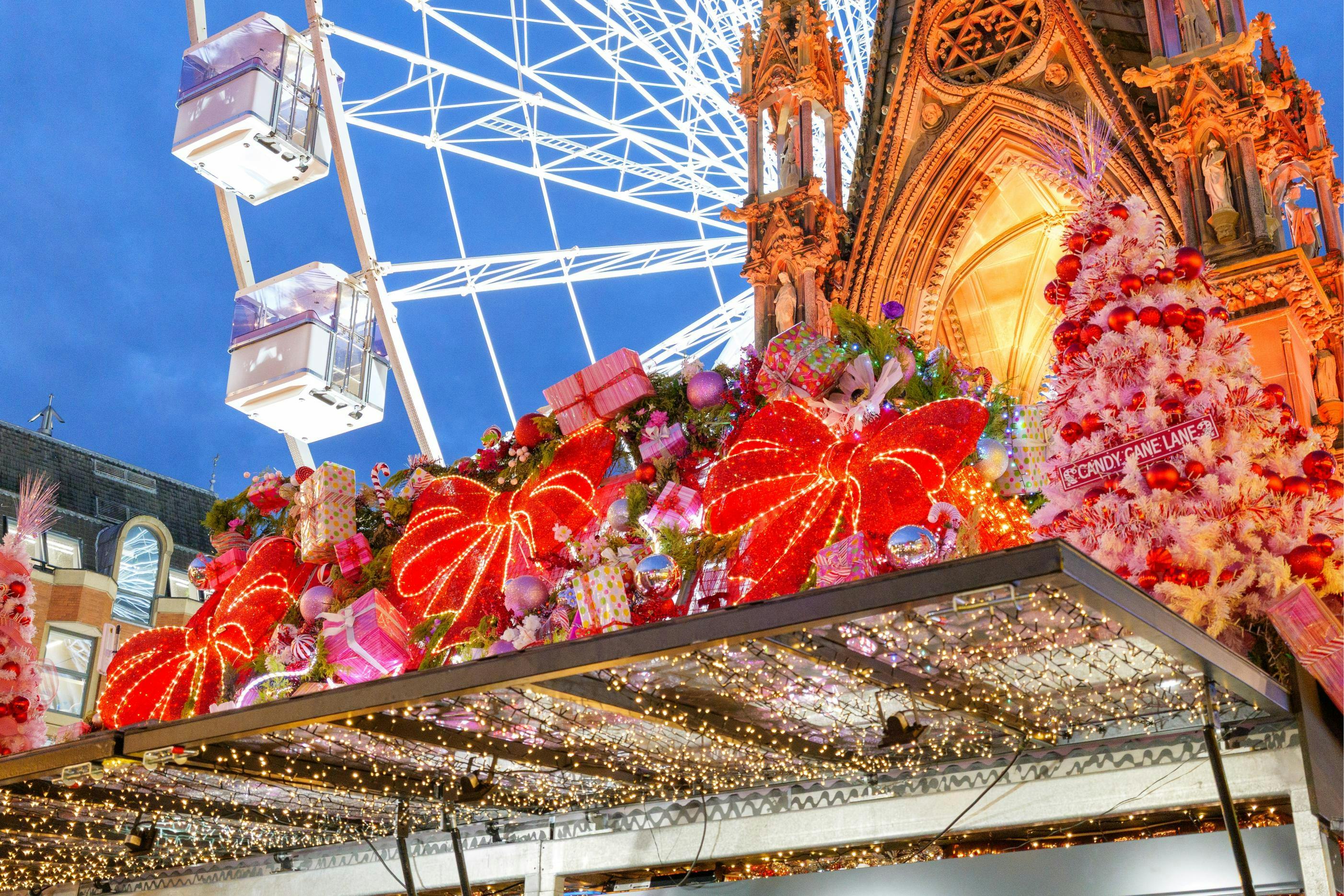 Praznični advent v Manchestru, Manchester, Združeno kraljestvo - 699 EUR - 2x nočitev v hotelu za 2 odrasli osebi, 2x povratna letalska karta Benetke - Manchester - Benetke