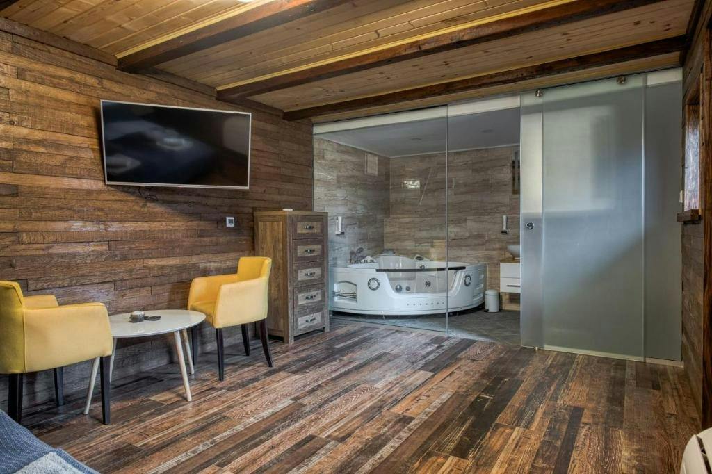 Ribarski Konaci - Wellness odmor - Apartman s hidromasažnom kadom