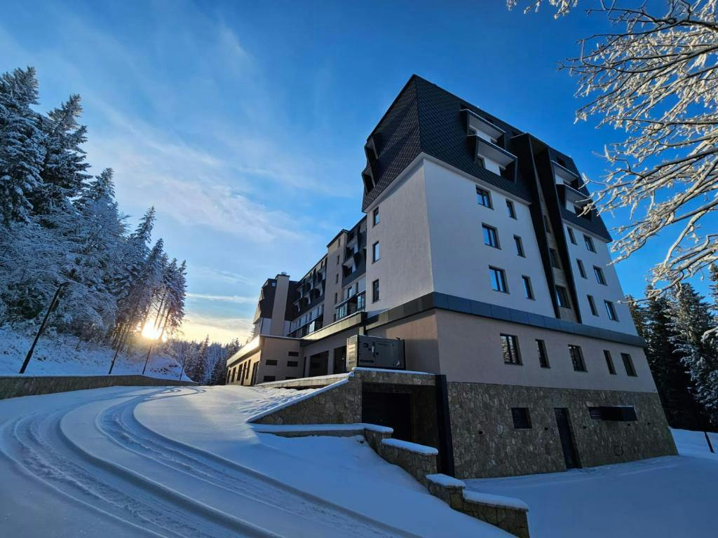 Aparthotel Zlatni Javor Jahorina - Zimski odmor na Jahorini s uključenim polupansionom