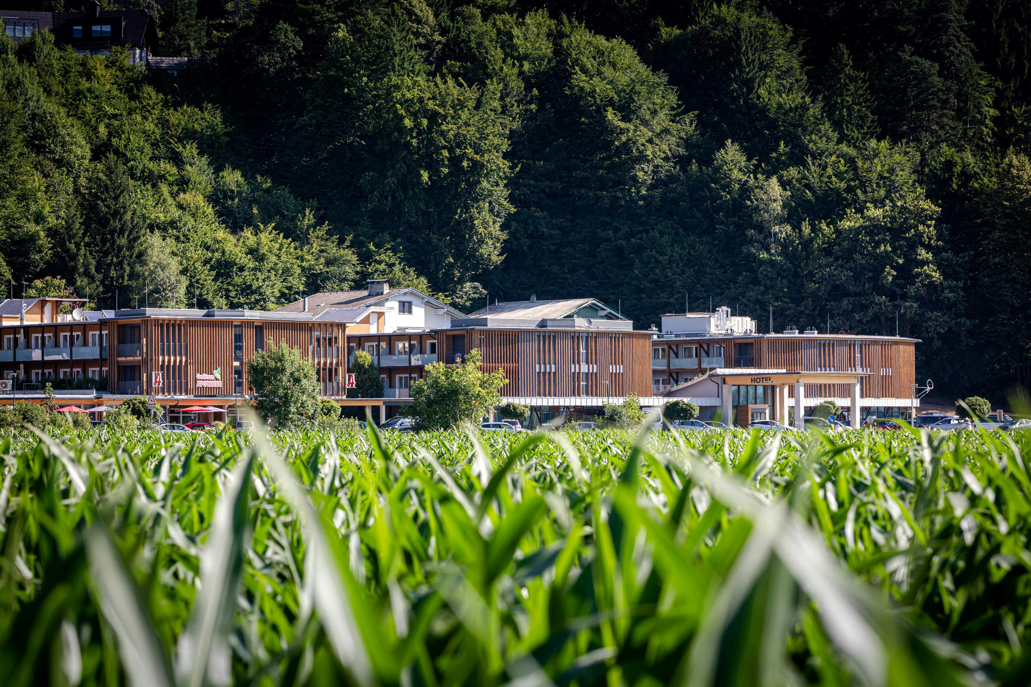 Hotel Educare - Wellness odmor uz obalu jezera Ossiach