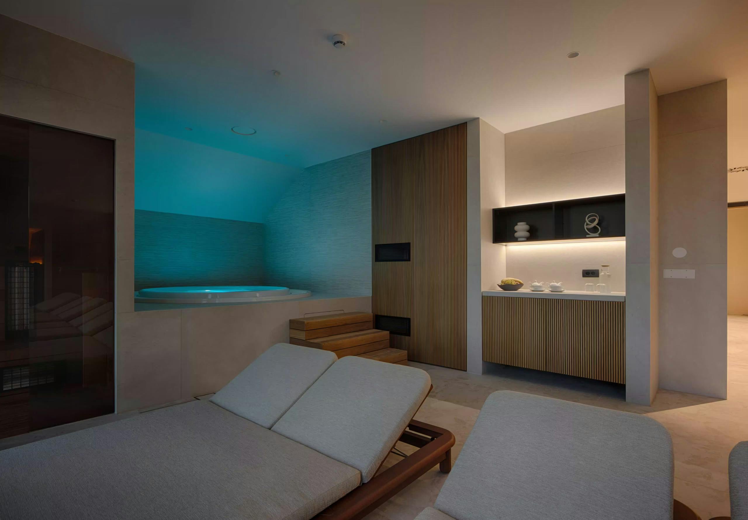 The POINT hotel - Premium opuštanje s uključenim privatnim najmom wellnessa